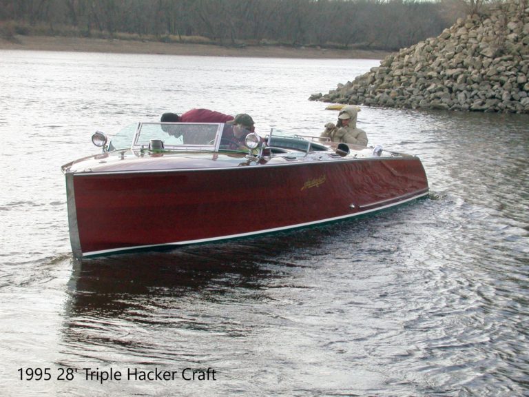 07 1995 28ft Hacker Triple 768x576