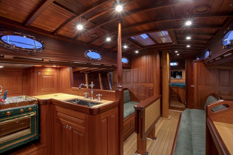 20200706 VanDamCustomBoats 4364 768x512