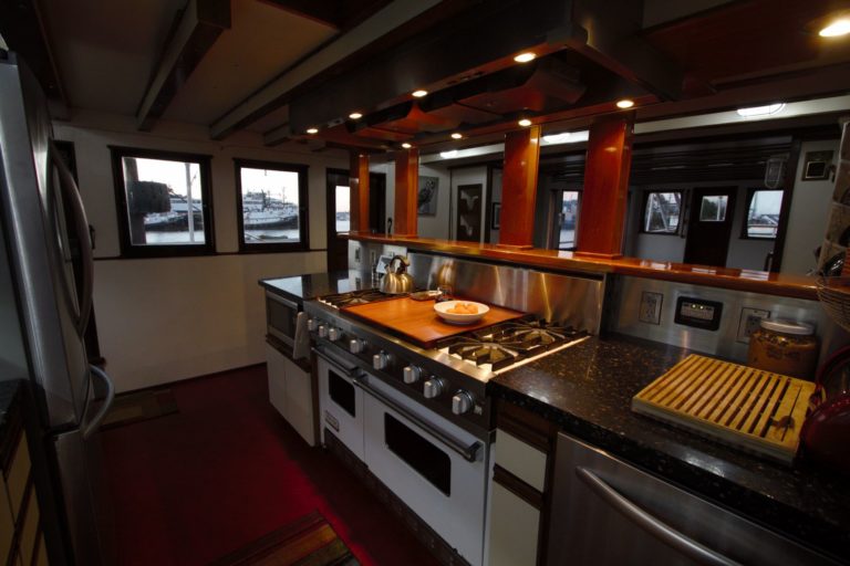 Galley2 768x512