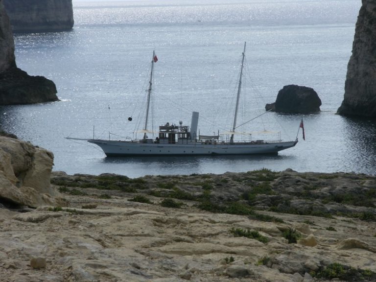 Yacht AMAZON 1885 07 Peaceful Anchorage 768x576