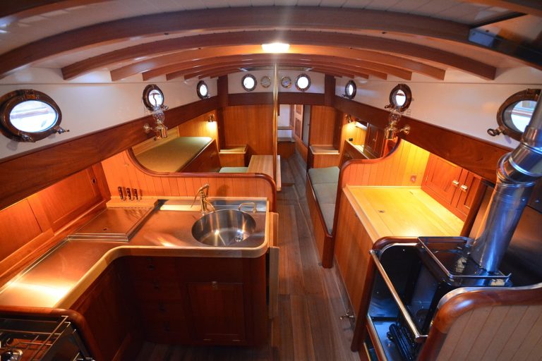 astrid interior1 768x512