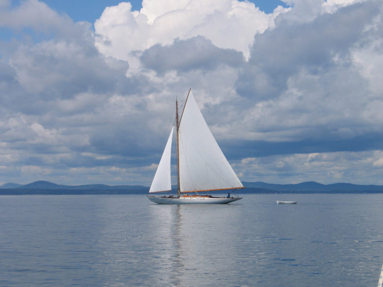 boat photo 768x576