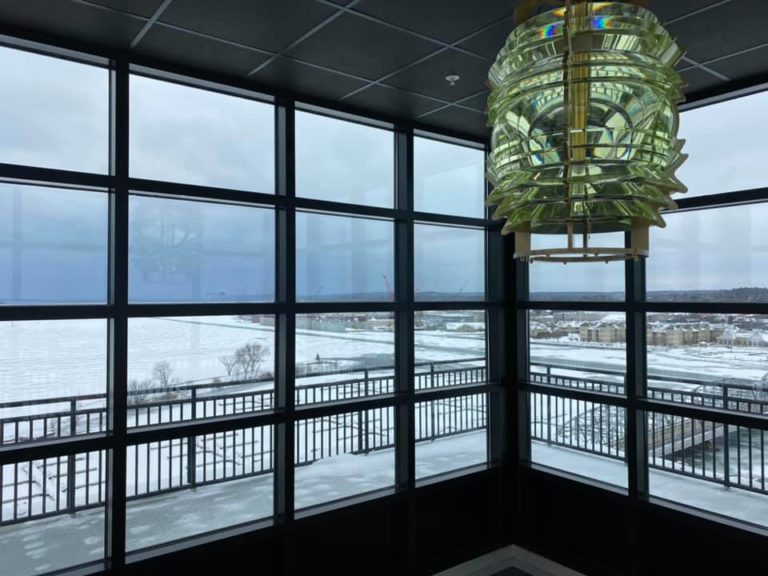 fresnel lens in tower 768x576