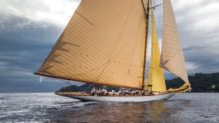 aZRQzY1tTZCW6AdwV0AA tuiga classic yacht 768x432