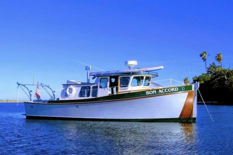 30 Bill Garden Trawler Tug Dream Boat Harbor 1 768x512