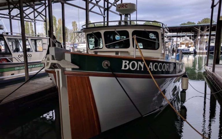 30 Bill Garden Trawler Tug Dream Boat Harbor 5 1200x750 1 768x480