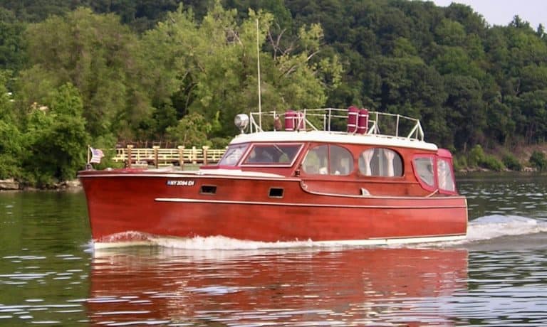 Andersong cruising on Hudson River 9 22 2012nr 768x460