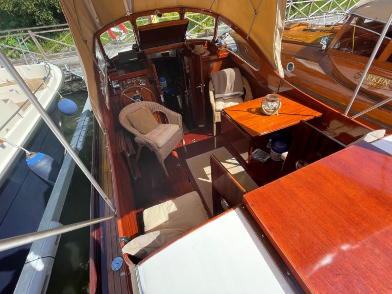 Interior 768x576