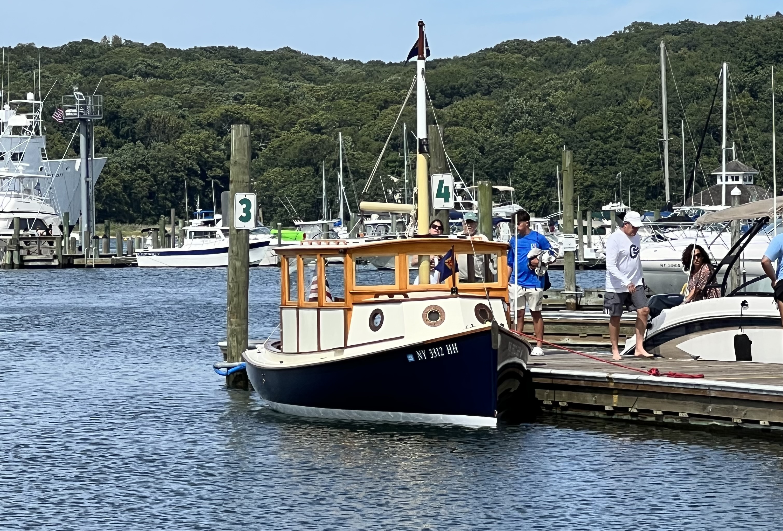 18' Herreshoff Pilot #55 (1974) - PETUNIA - Worldwide Classic Boat