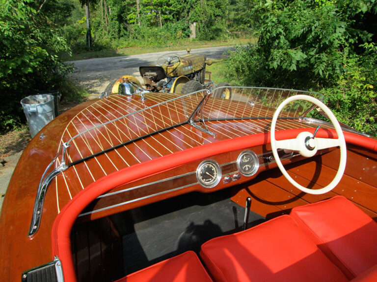 Deluxe interior 768x576