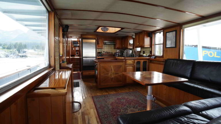 Salon Small 768x432