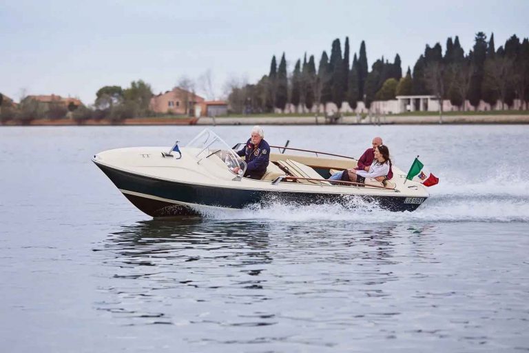 Classic Boats Venice 8 768x512