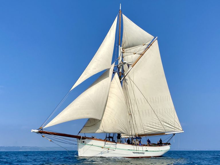 Falmouth Pilot Cutter Pellew full sail 768x576