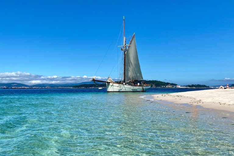 Pellew pilot cutter on beach sunny Isles of Scilly France 1800x1200 1 768x512