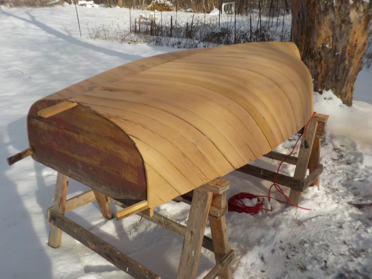 0288 DSCN6608 Mystery Ranch cold moulded chapelle dinghy snow fairing sanding dec 2022 copy 768x576