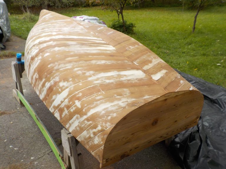 DSCN7052 Mystery Ranch chapelle dinghy 10 wood preservative poison sept 2022 768x576