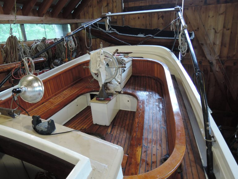 Gallant cockpit 768x576